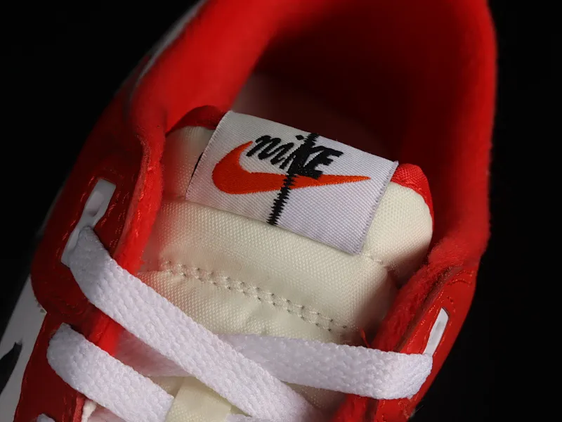 All categories Nk SB Dunk series Nk SB Dunk Low low-top sneakers Nk Dunk Low "Chicago Split" Chicago color matching SB low-top sports and leisure sneakers DZ2536-600